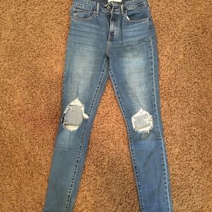 Levi’s 721 distressed jeans